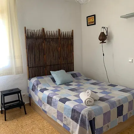 Apartment Rosaledas 23 *